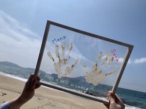 新　体験プログラム「手形アート」