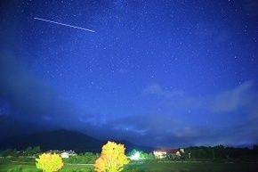 まもなく2つの流星群が見頃を迎えます！