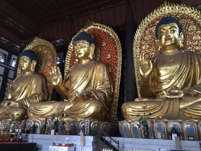 但馬大仏の圧倒的迫力!東大寺の大仏よりも大きく、しかも3体!