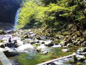 ファミリーにもおススメ！浄蓮の滝で渓流釣り体験
