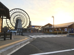 日本一の水車！山岡のおばあちゃん市