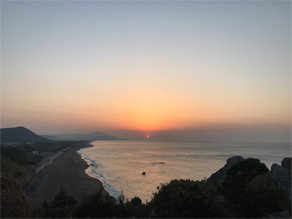 片浜十三里から望む日の出