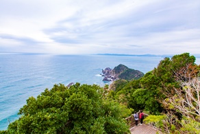 三島由紀夫の小説の舞台、神島観光へ