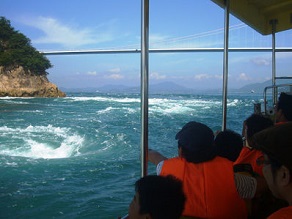 大迫力！ しまなみ来島海峡遊覧船