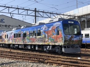 恐竜博物館へは恐竜列車がオススメです。