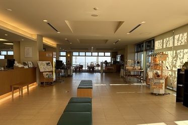 ２.建物入口、ロビー周辺