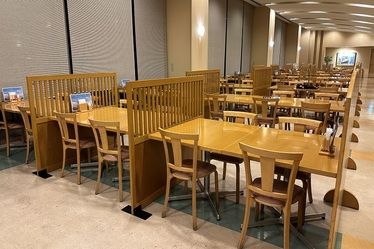 ５.食事会場
