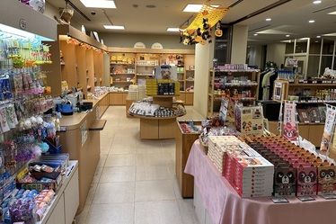 ２.建物入口、ロビー周辺