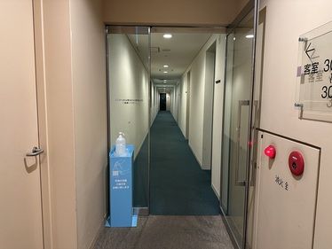 ２.建物入口、ロビー周辺