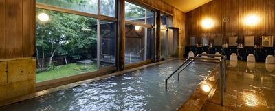 網張五湯 温泉館「薬師の湯」 内風呂