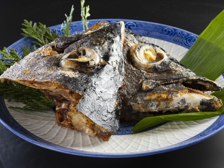 鮪の兜焼き