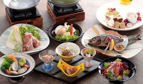 春の香りを楽しめる越後会席
