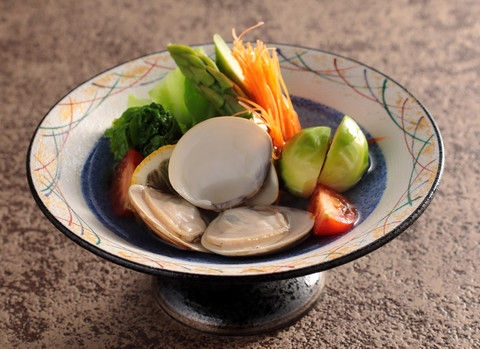 蛤と春野菜の清汁仕立て
