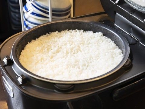「コシヒカリ」×「つきあかり」　　　食べ比べフェアー