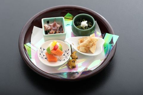 桜鯛とホタルイカ会席～けんらん～