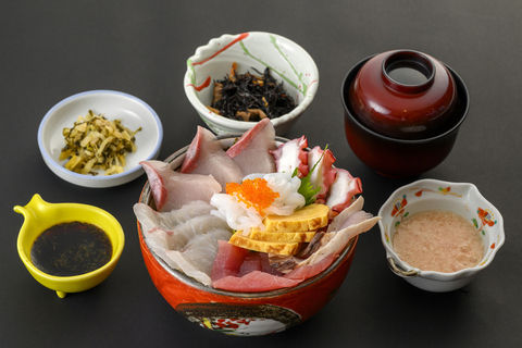 海鮮丼