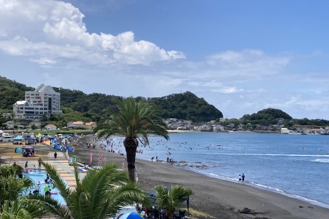 波左間海水浴場（徒歩３～５分）