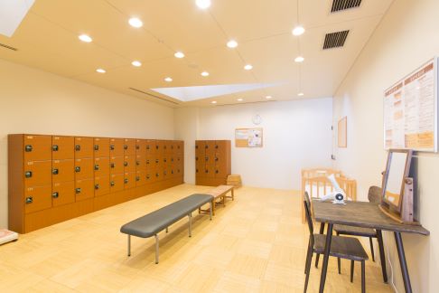 休暇村蒜山高原本館大浴場：天然ラドン温泉「高原の湯」