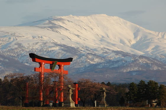 月山