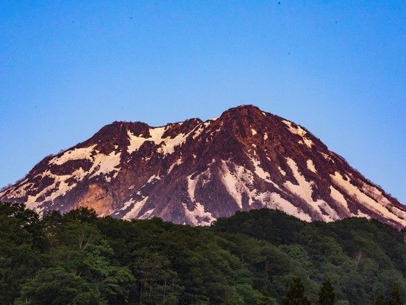 妙高の見どころを「ぐるり」妙高山麓線