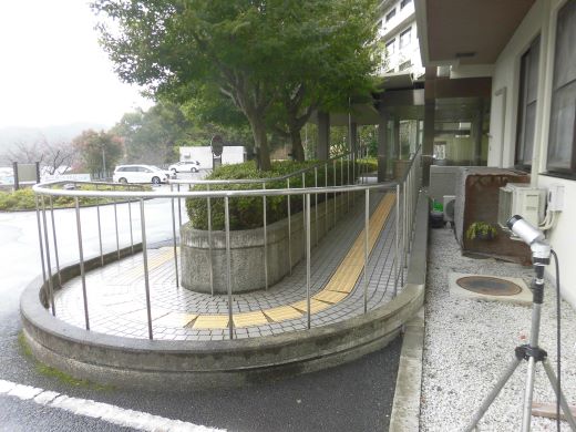 車いすご利用の方へ