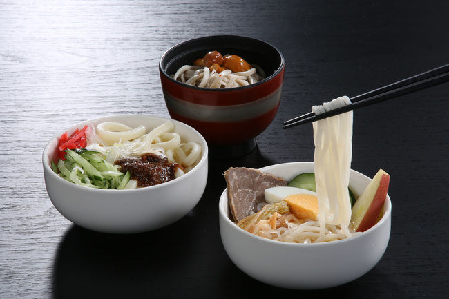 天気の良い日はテラスで朝食を