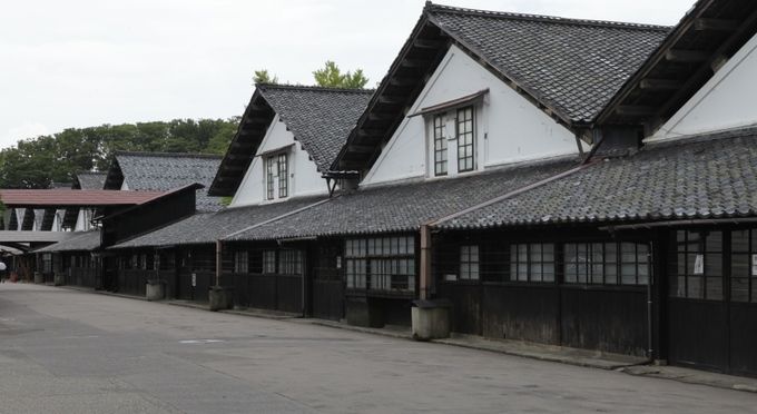 酒田山居倉庫
