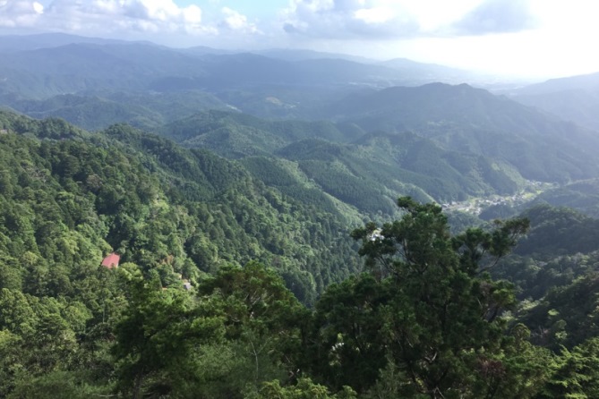 鳳来寺山