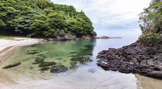庵蛇（あんじゃ）浜