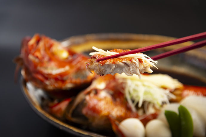 季節限定特別料理『金目鯛の造り＋煮付け』付きビュッフェ