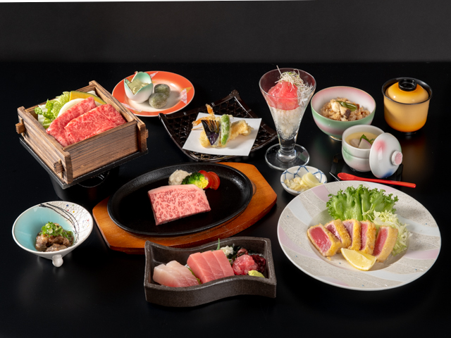 【8月・9月・10月】まぐろと熊野牛ステーキの料理