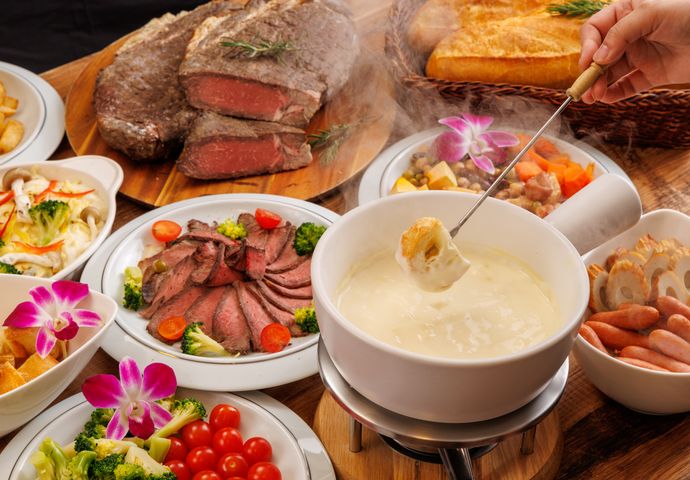 地元ステーキとチーズフォンデュ♪　夏のひるぜん高原ビュッフェ