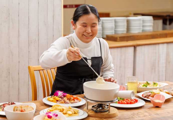 地元ステーキとチーズフォンデュ♪　夏のひるぜん高原ビュッフェ
