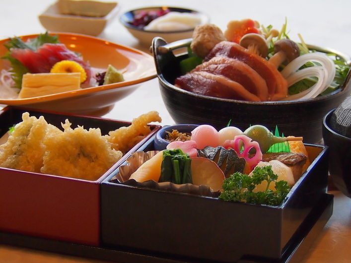 お花見弁当(イメージ)