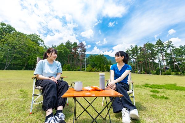 当館から徒歩２分！【温泉公園】イスひとつでアウトドア体験。