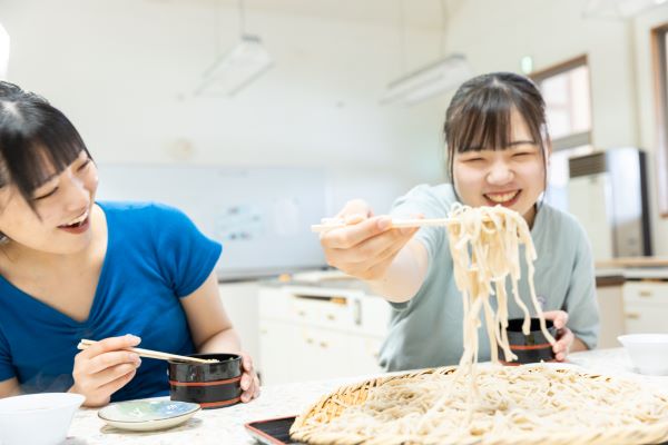 自分で打ったお蕎麦は一段と美味しいです。