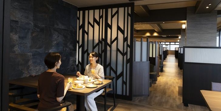 「テラス&ダイニング岩手山」