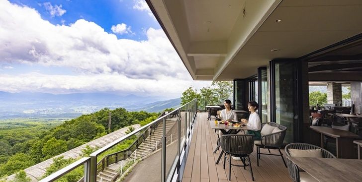 「テラス&ダイニング岩手山」