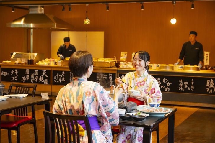 メインダイニング「菜摘(なつみ)」