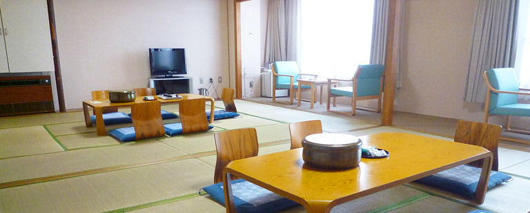 西館　和室２０畳（トイレ付・お風呂なし）