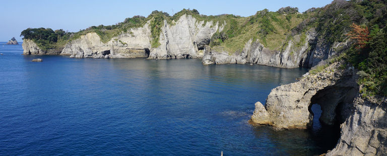 西伊豆の海岸線を歩く