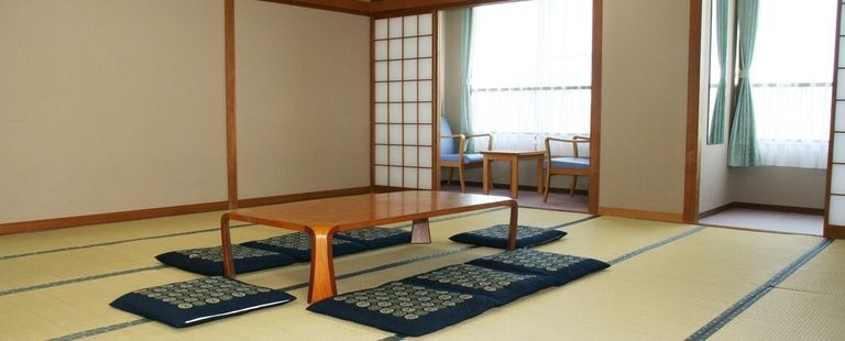 和室大部屋 (２１畳)