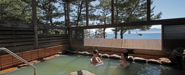 知林の湯「露天風呂・大浴場」