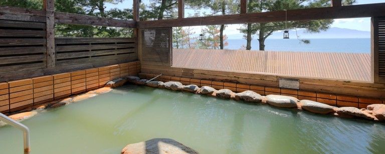 知林の湯「露天風呂・大浴場」