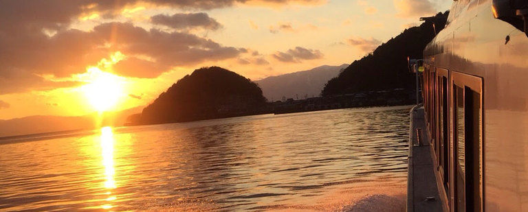 夏の沖島