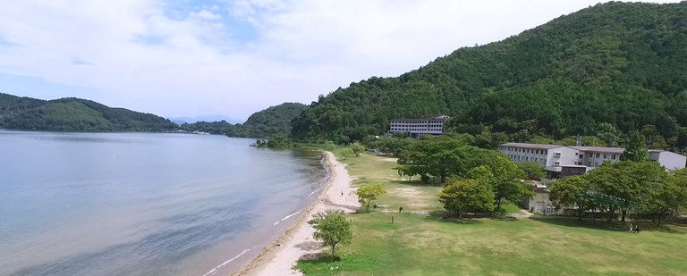 西館