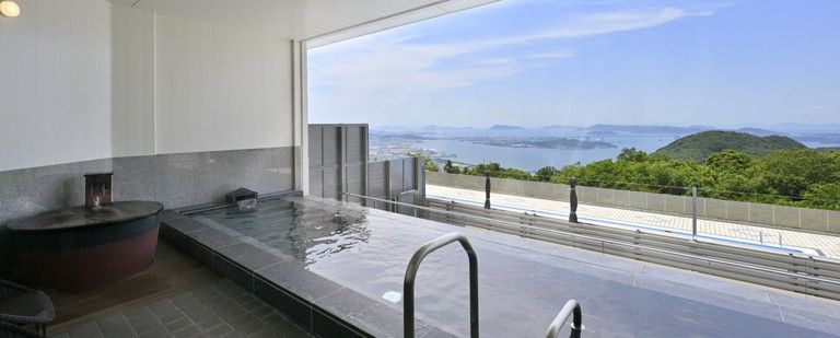 瀬戸内天空の絶景風呂