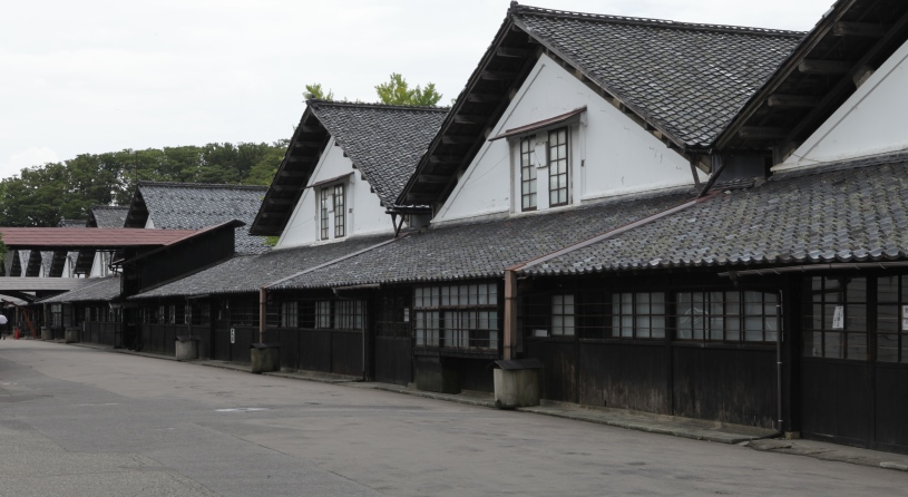 酒田山居倉庫