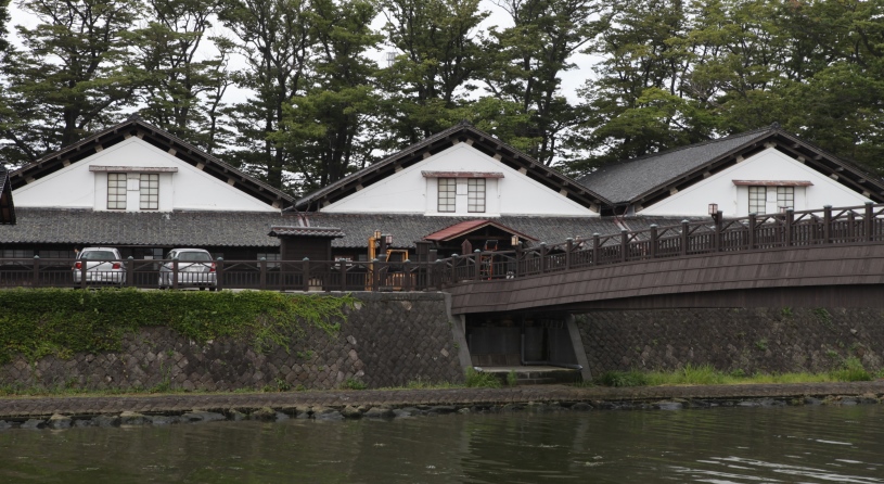 酒田山居倉庫