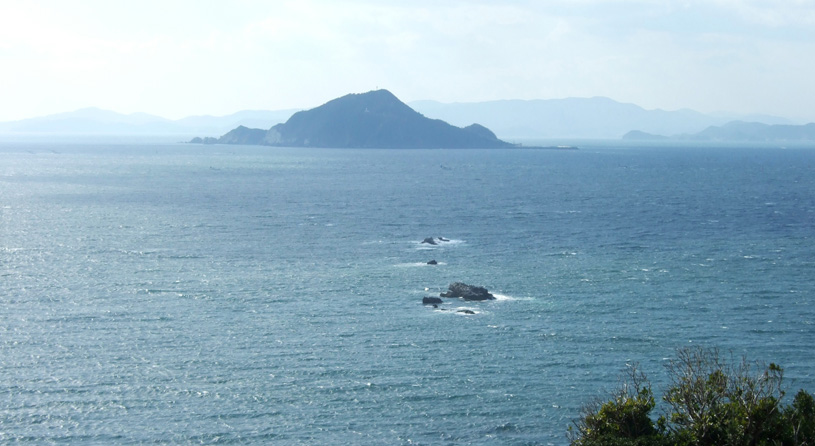 日出（ひい）の石門　上